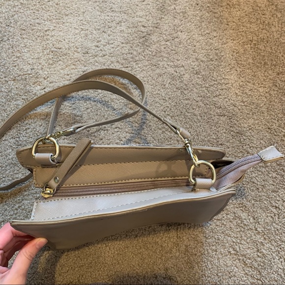 Marc Fisher Crossbody Bag Purse - Picture 2 of 7